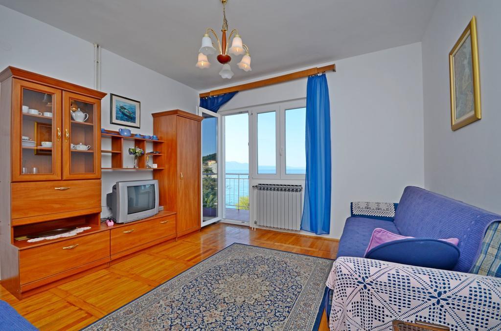 Apartment Ksenija Дрвеник Екстер'єр фото
