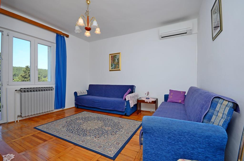 Apartment Ksenija Дрвеник Екстер'єр фото
