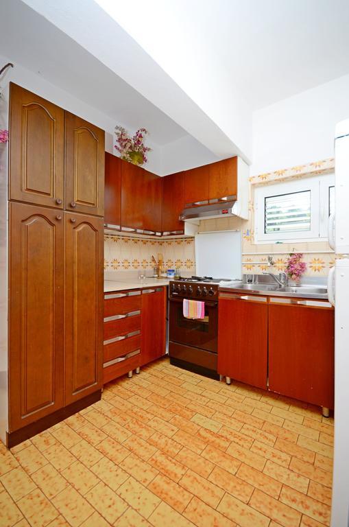 Apartment Ksenija Дрвеник Екстер'єр фото