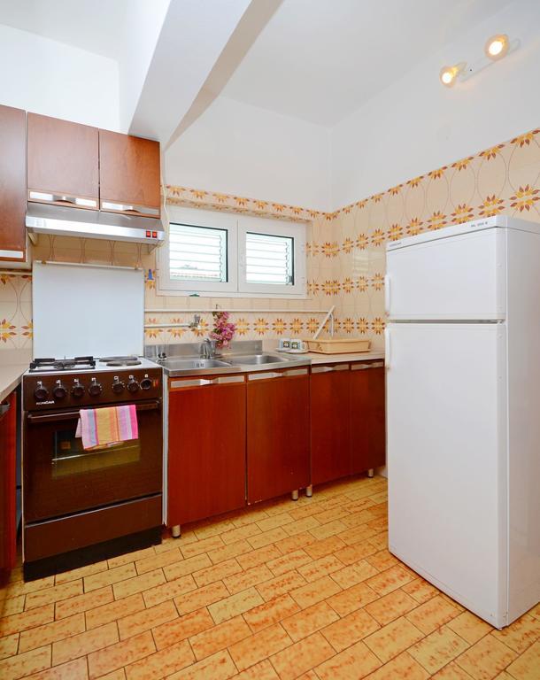 Apartment Ksenija Дрвеник Екстер'єр фото